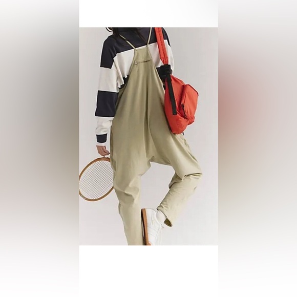 FREE PEOPLE MOVEMENT Hot Shot Logo Onesie sz xs moss combo - Picture 10 of 10